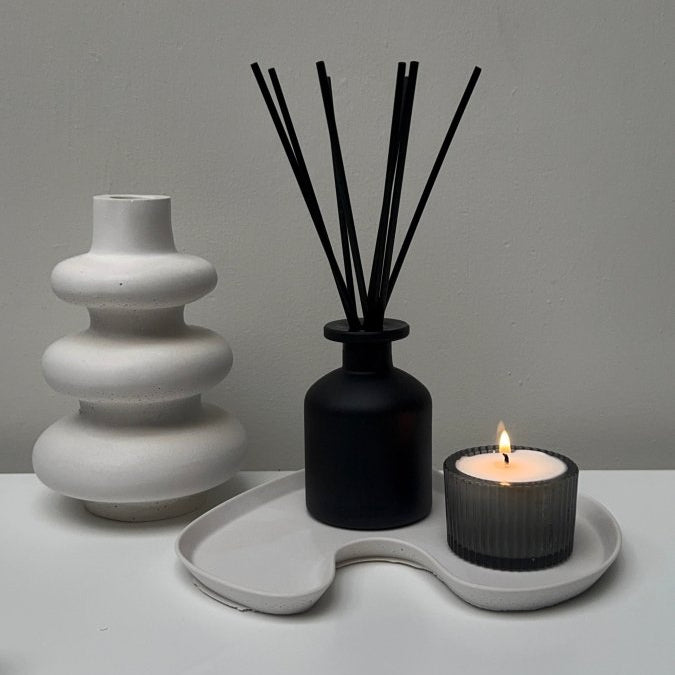 Reed Diffuser Matte Black 100ml - Designs by Inaya