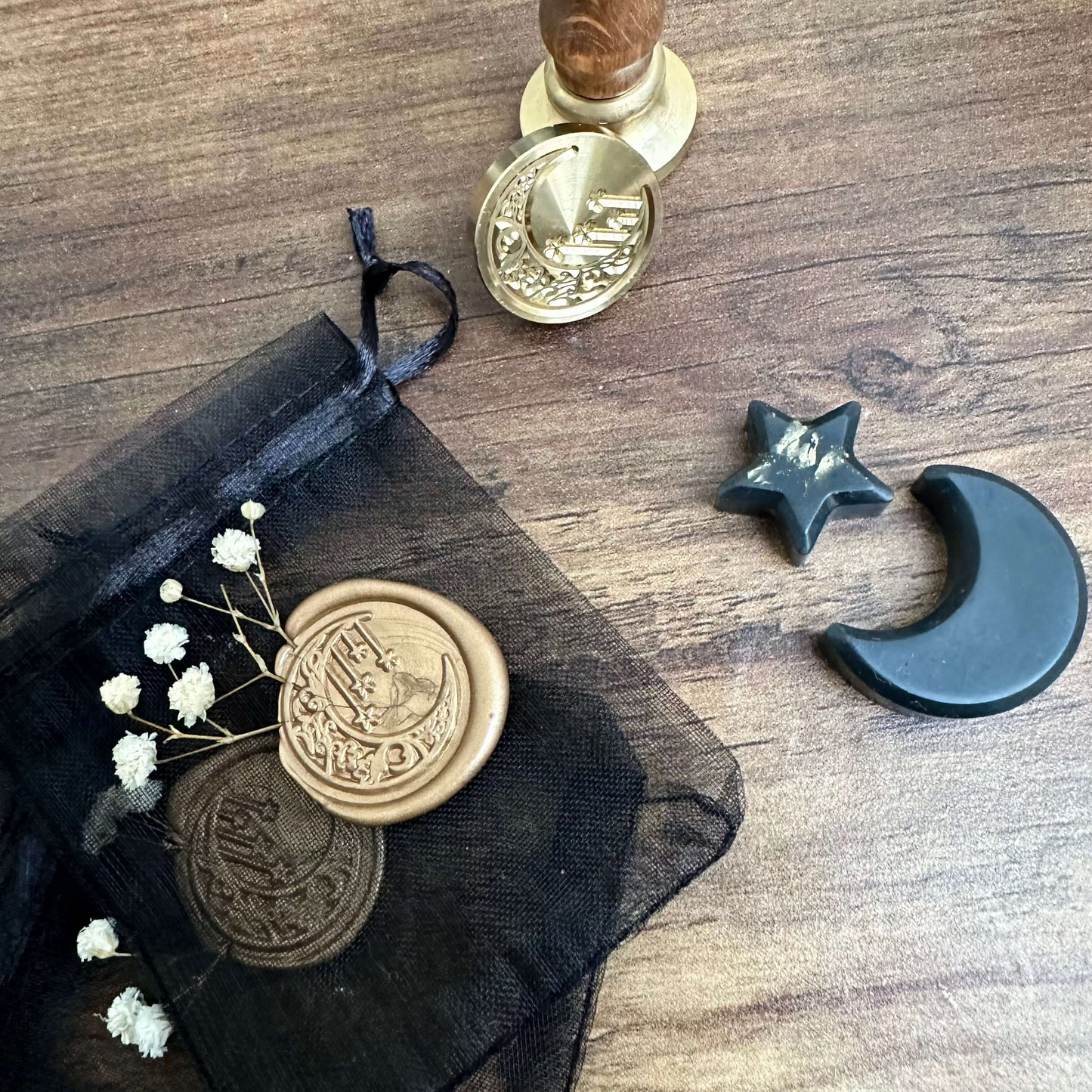 Noor Collection Moon & Star Wax Melts | Oud | Ramadan | Eid - Designs by Inaya