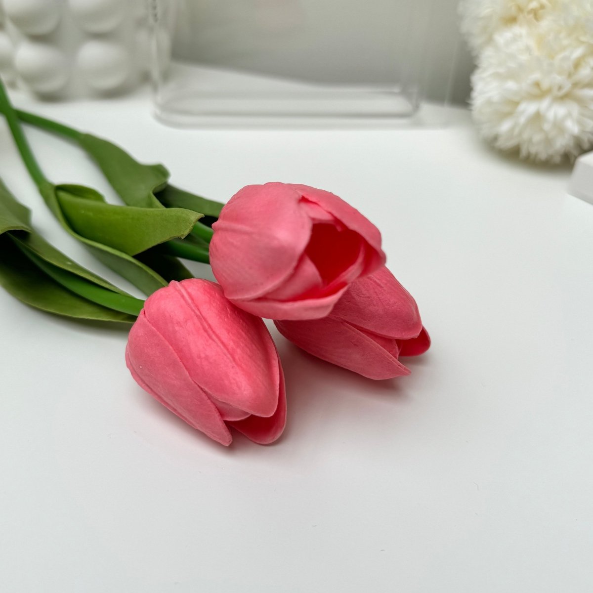 6 stem bundle of realistic Tulips - Designs by Inaya