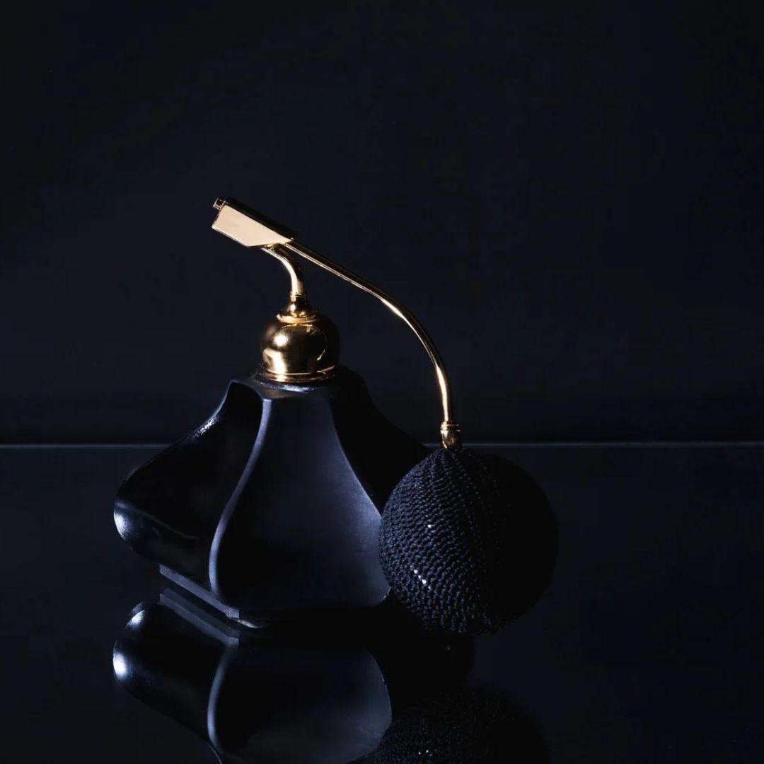 dramatic-black-glass-perfume