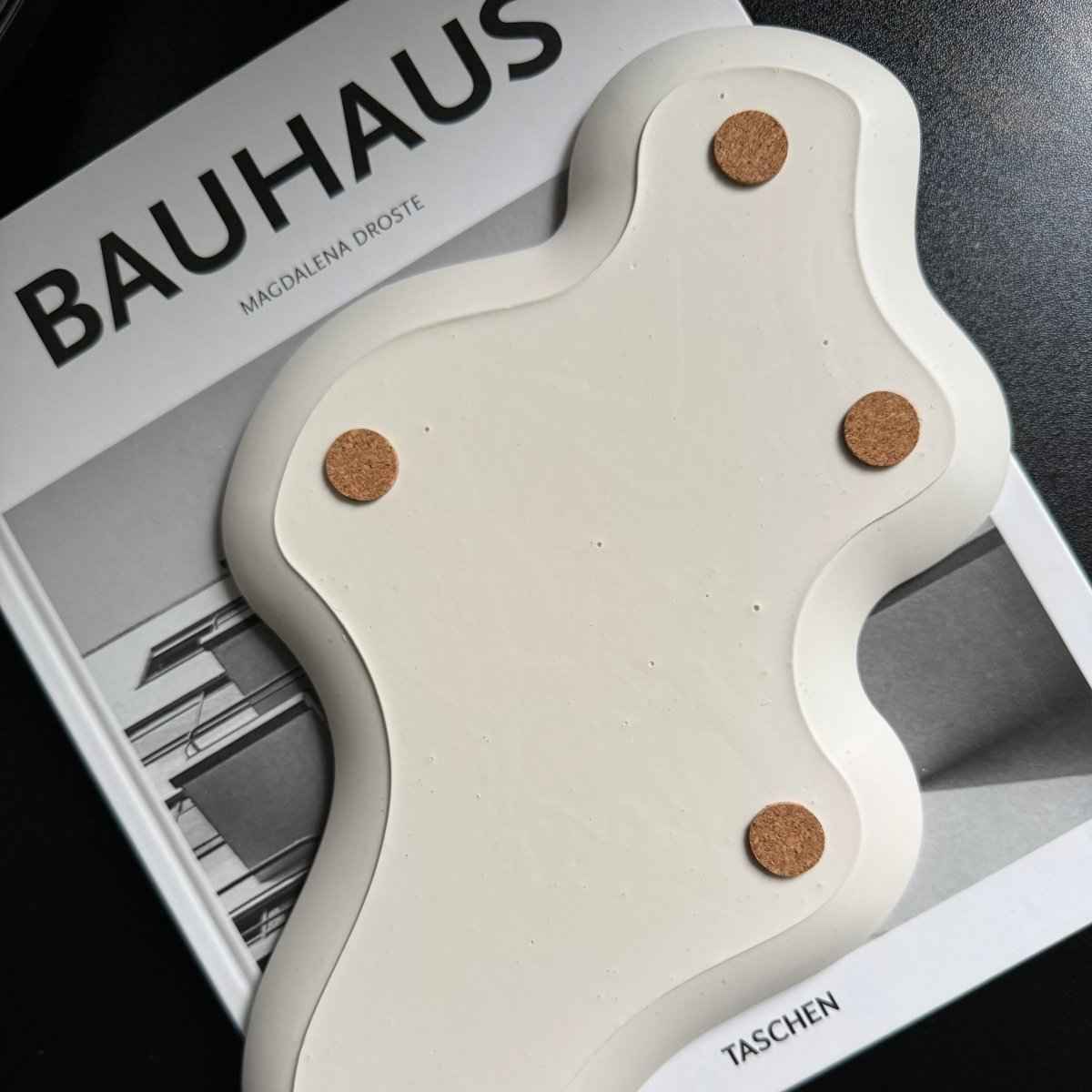 ALO Minimalist Irregular Stone Tray