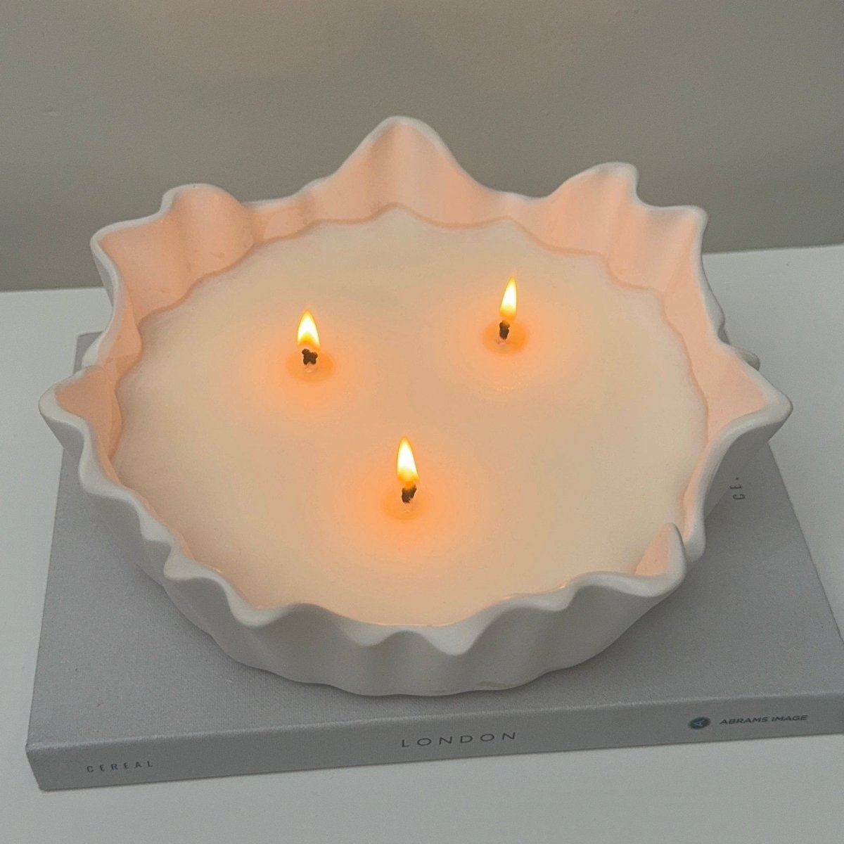 ALORA Decor Scented Container Candle Natural Contemporary Home Decoration Ornaments - Designs by Inaya