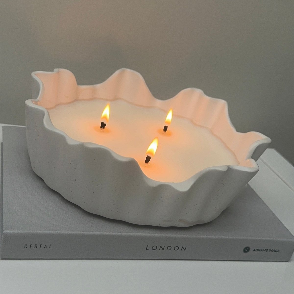 ALORA Decor Scented Container Candle Natural Contemporary Home Decoration Ornaments - Designs by Inaya