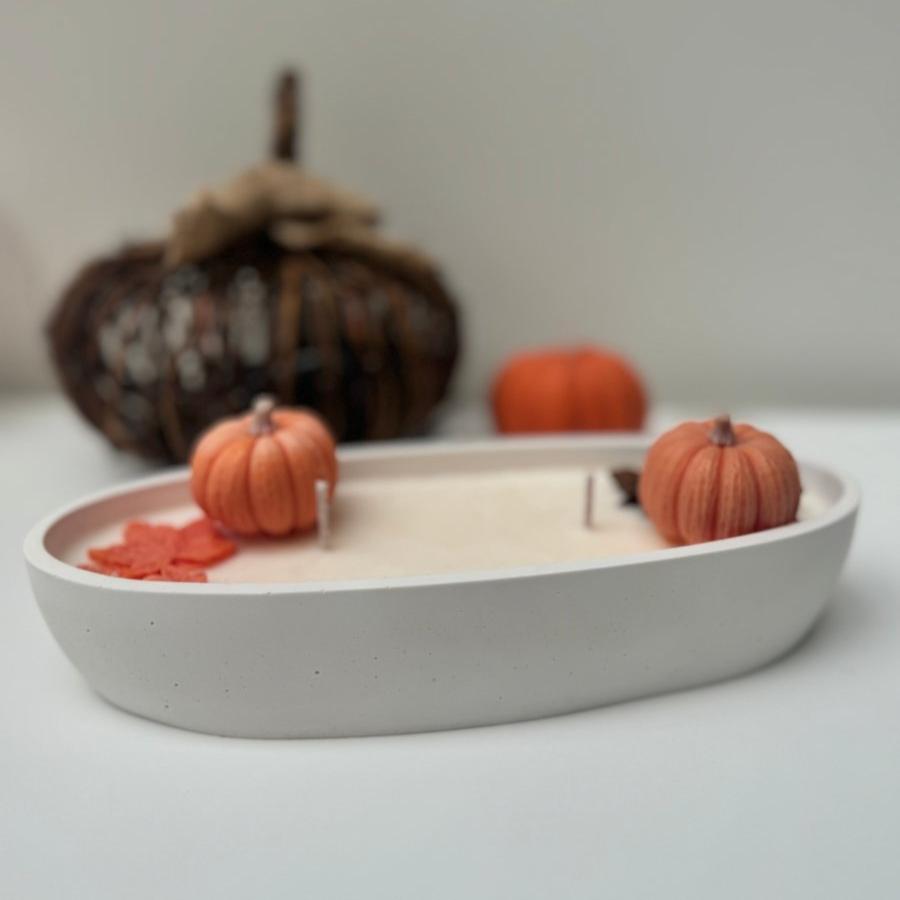 Autumn Home - Pumpkin Container Candle - Pumpkin Spice Latte Fragrance - Designs by Inaya