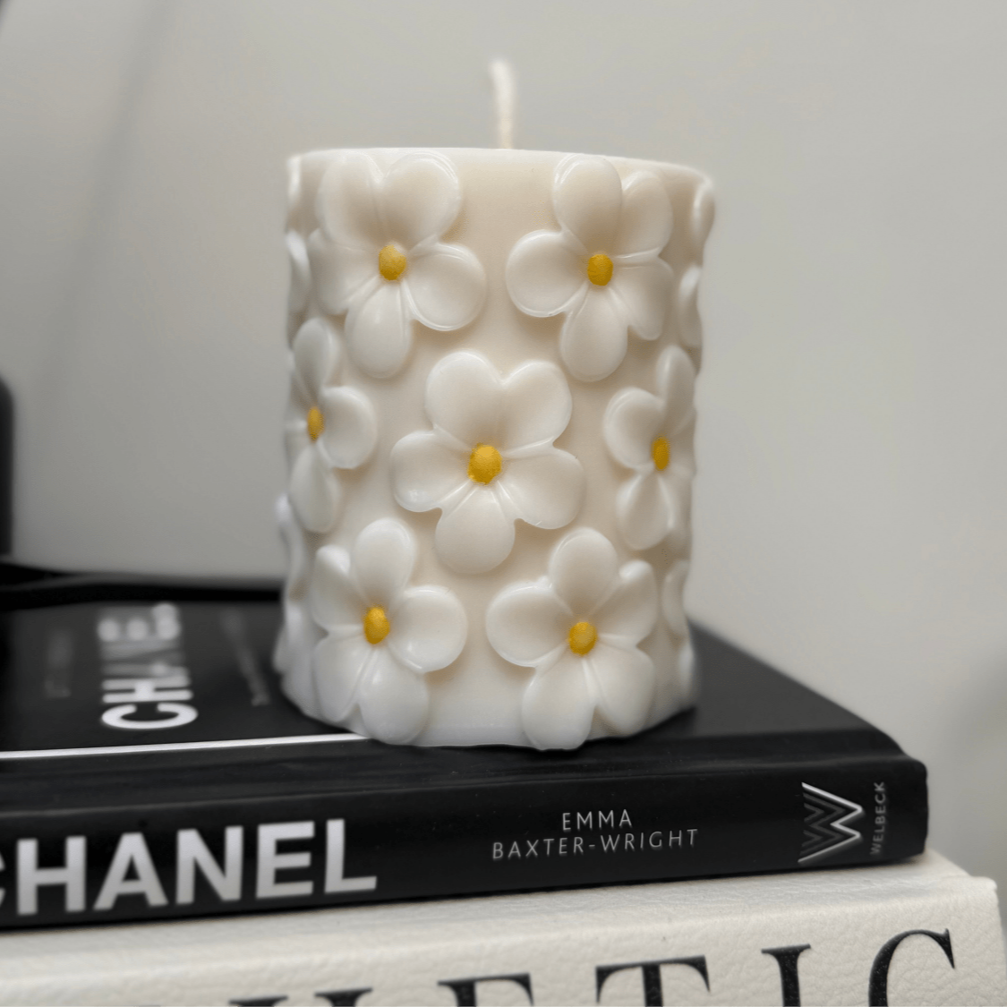 Daisy Pillar Candle - Designs by Inaya