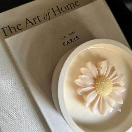 Daisy Scented Candle 150g - Designs by Inaya