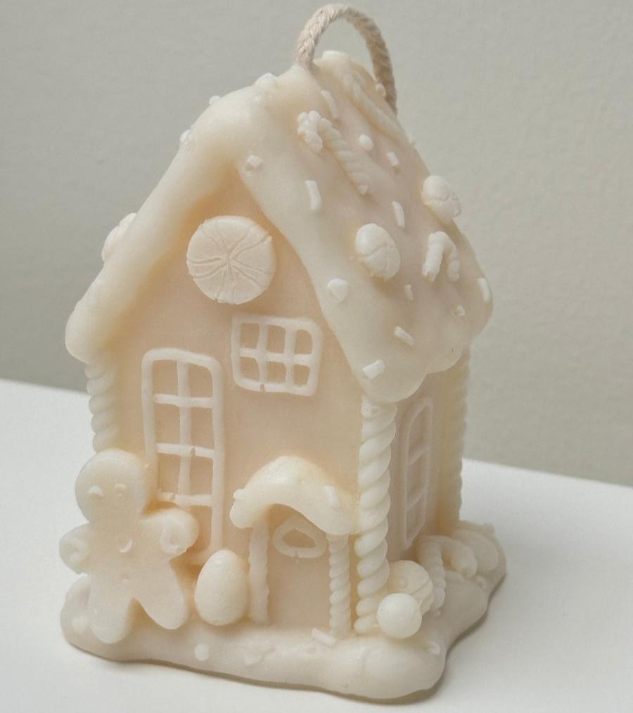 Gingerbread house Soy Wax Scented Candle | Christmas Home Decoration - Designs by Inaya