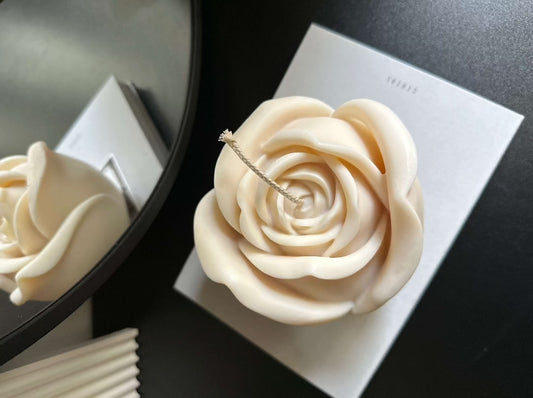 Giant Rose Soy wax candle - Designs by Inaya