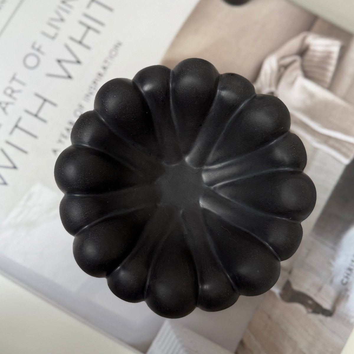 LOU Stone Decor Bowl Black | Artisan Stoneware