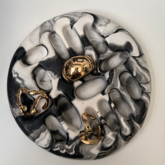 Minimalist Stone Ring Holder - Designs by Inaya