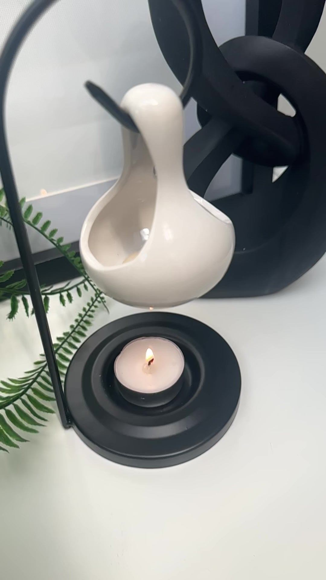 2 piece wax / oil burner white ceramic pot and sleek black metal stand