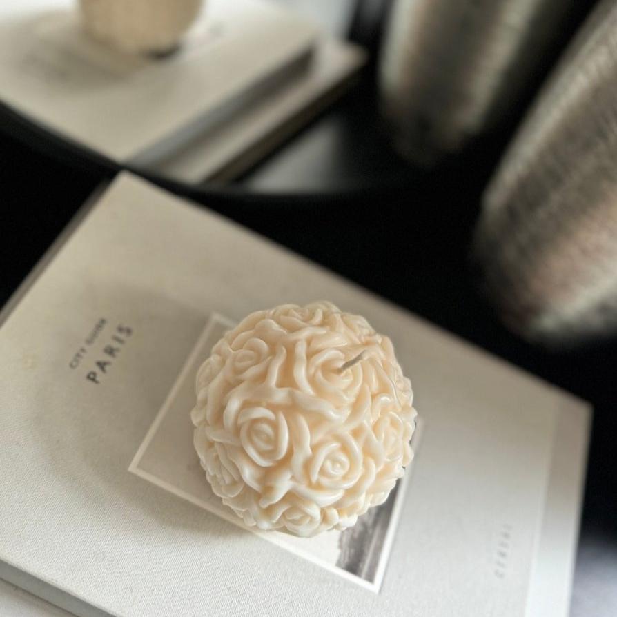 Rose Candle Gift Set | Diamante Luxury Gifts - Designs by Inaya