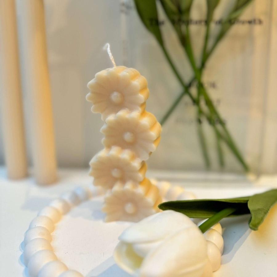 Spring Flower candle - Designs by Inaya