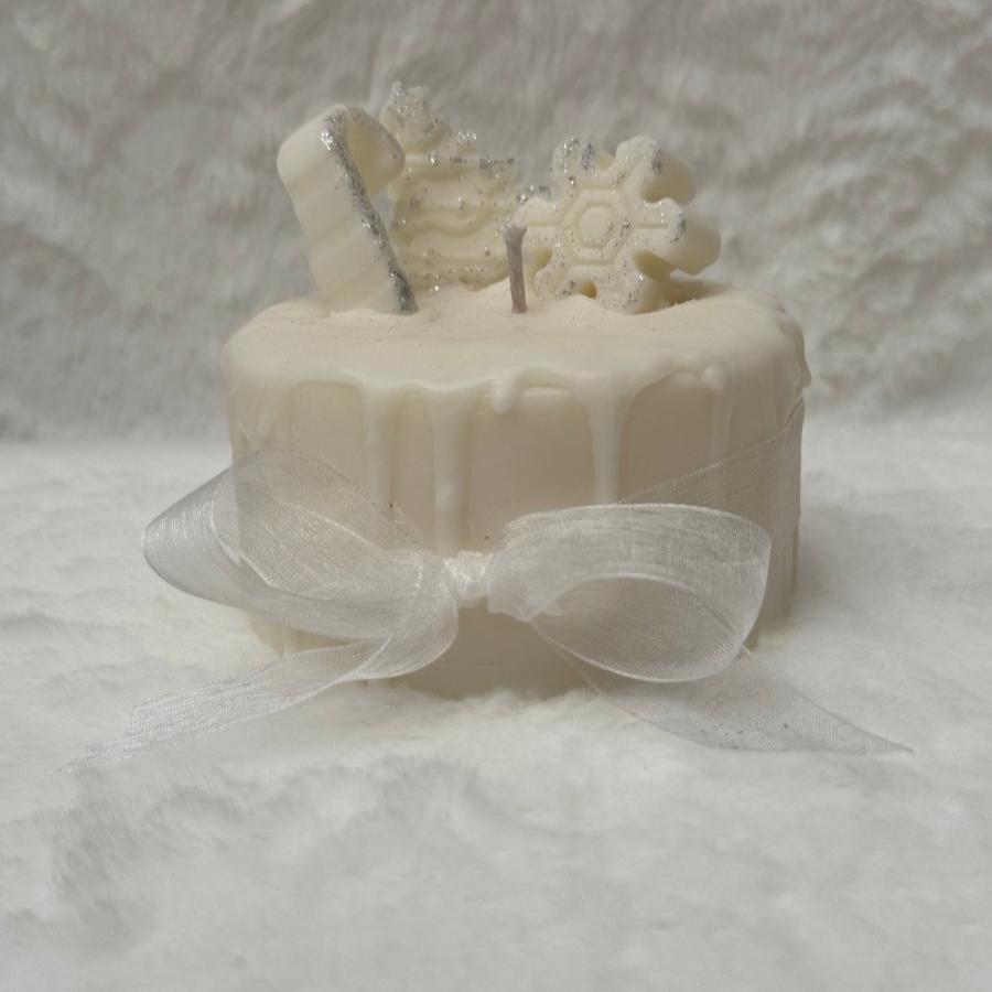 YUM Christmas Drizzle Cake Festive Scented Candle - Designs by Inaya